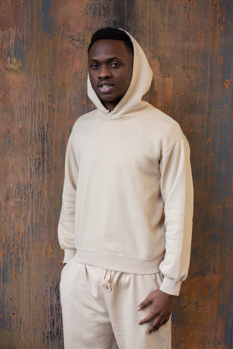 The Revival of the Tracksuit: Comfort Meets Style in 2024 - Blakonik